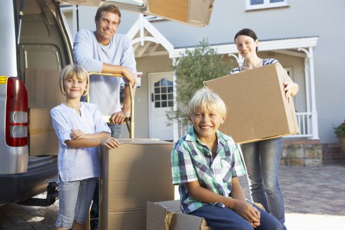 A practical storage service helping customers in West Kensington move belongings safely