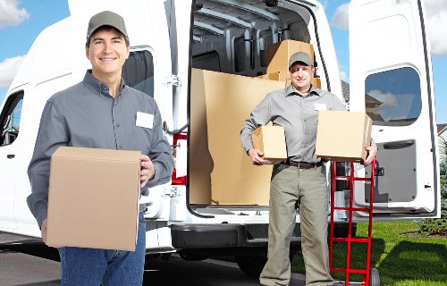 Risk assessment and planning before a West Kensington removal van move
